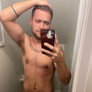 Meet your Posher, Nicholas